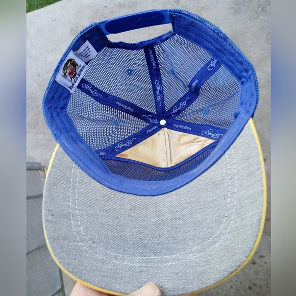 New Vintage Ed Hardy by Christian Audigier Embroidered Rhinestone Trucker Hat. - Picture 12 of 16